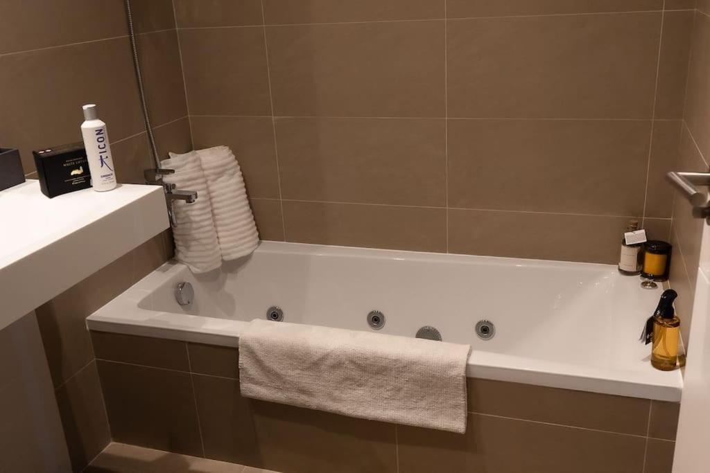 Intempo The First Apartment Benidorm Ngoại thất bức ảnh